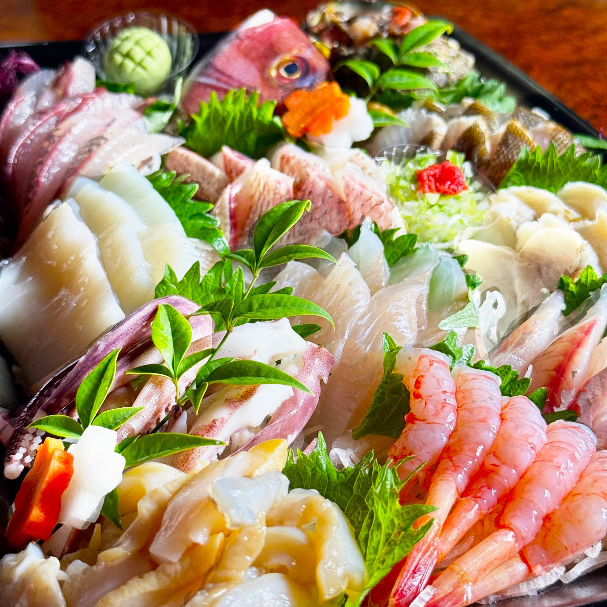 おさしみ盛り合わせ【4〜5名様カラートレイ盛り】8640円（送料込み）